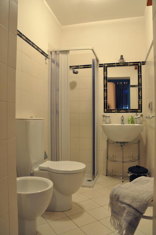 B&B Baia Delle Sirene จีอาร์ดีนี นักซอส ห้อง รูปภาพ
