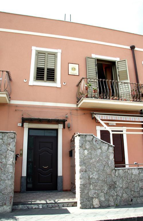 B&B Baia Delle Sirene จีอาร์ดีนี นักซอส ภายนอก รูปภาพ
