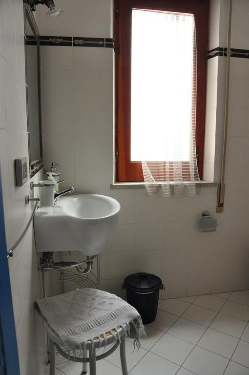 B&B Baia Delle Sirene จีอาร์ดีนี นักซอส ห้อง รูปภาพ