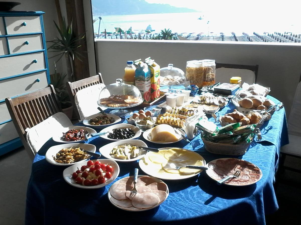 B&B Baia Delle Sirene จีอาร์ดีนี นักซอส ภายนอก รูปภาพ